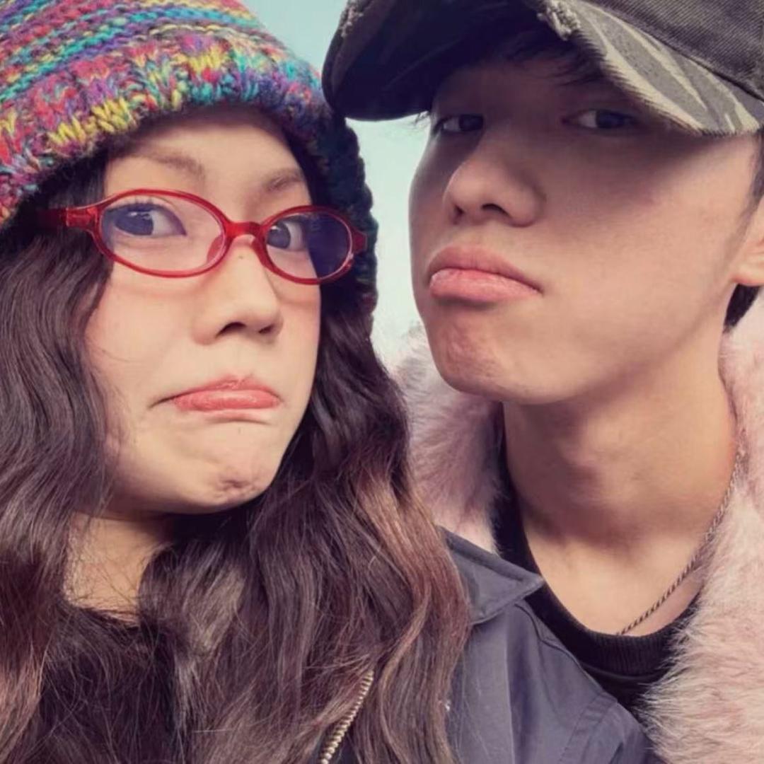 (ʕ•̫͡•ʔ莓烦恼ʕ•̫͡•ʔ