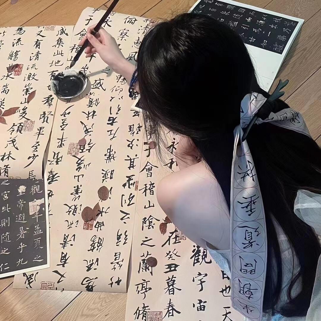 Y~ 书瑶爱吃🍑