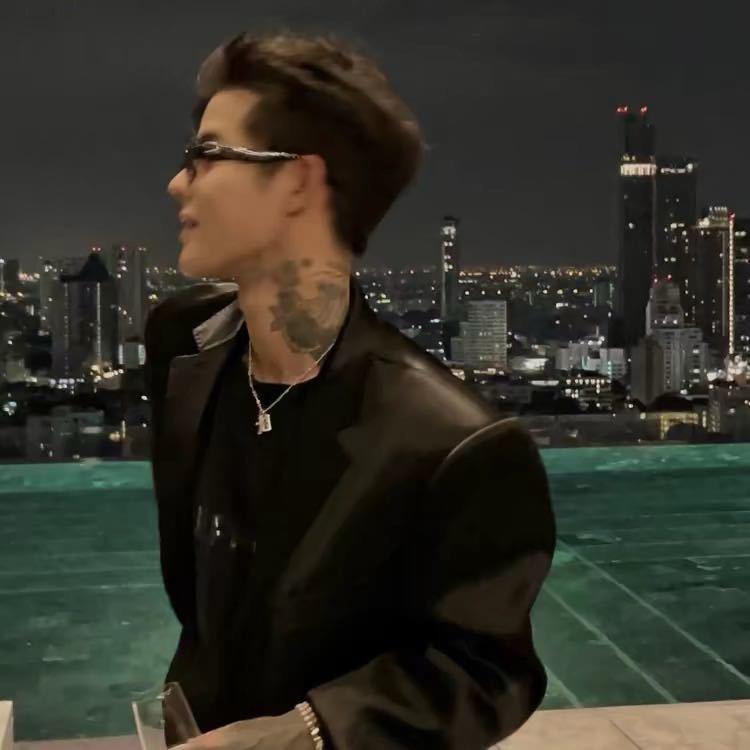 扎 郎 哥 0809🦋