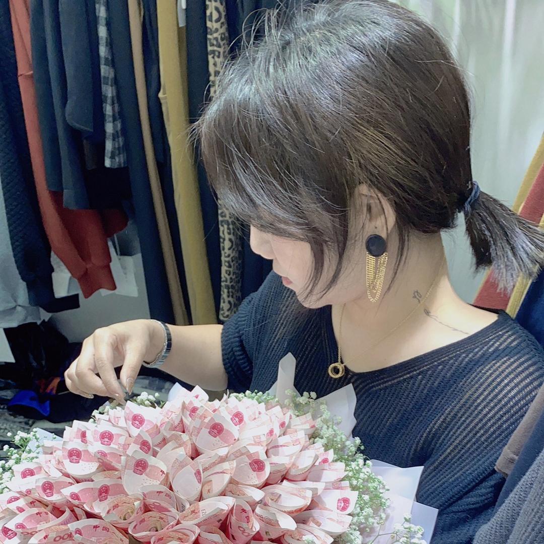 温州市南汇女人家服饰
