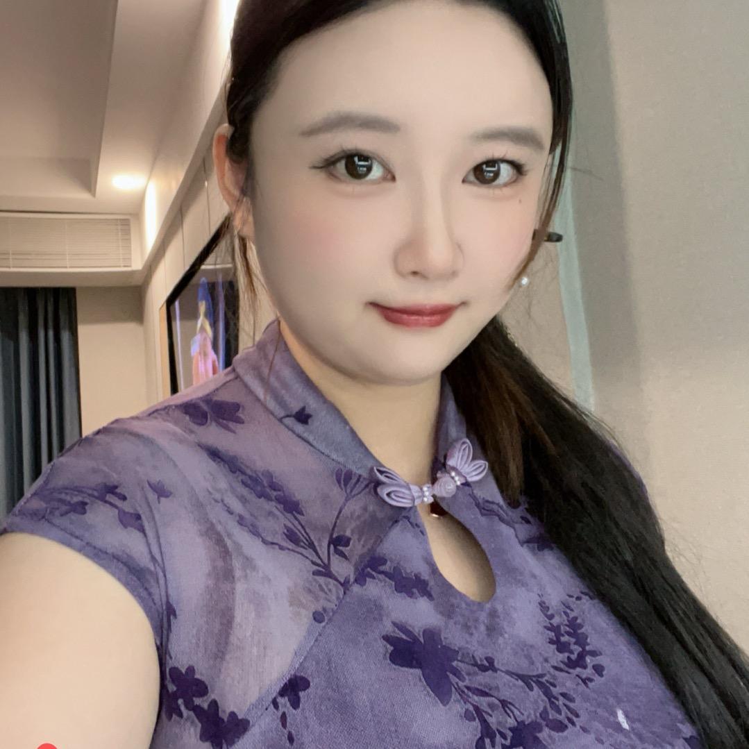 诗宜同学