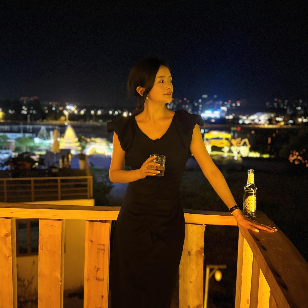 资阳市雁江区衣香丽影服装店