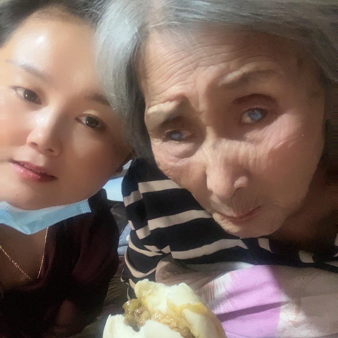 @丽丽和李奶奶