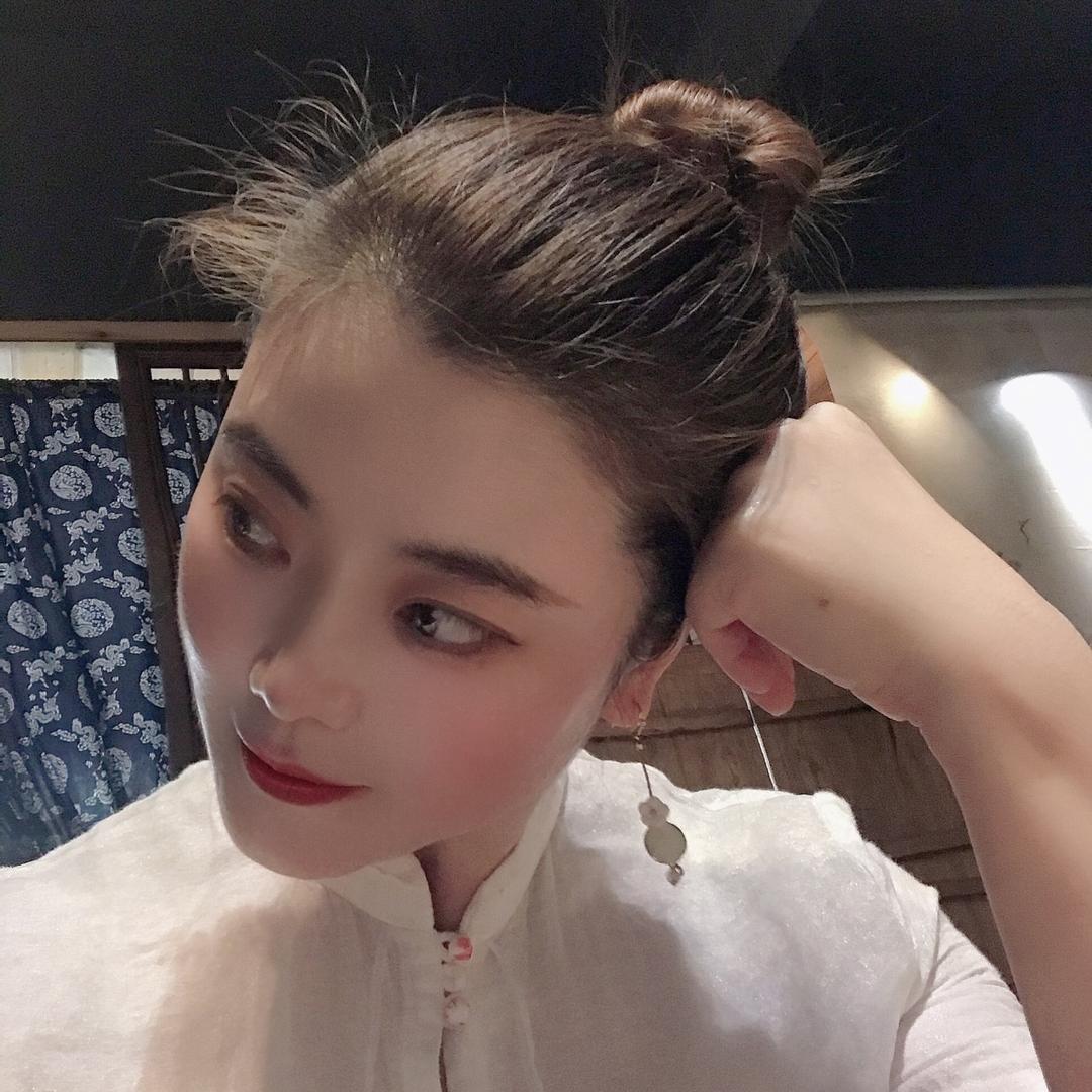 贾三三
