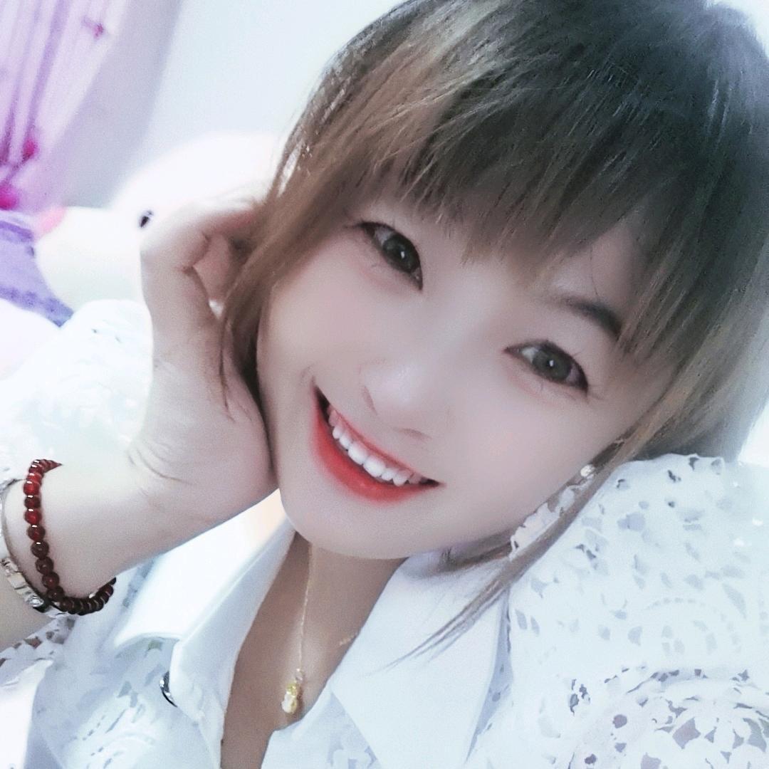 A i c y霞霞