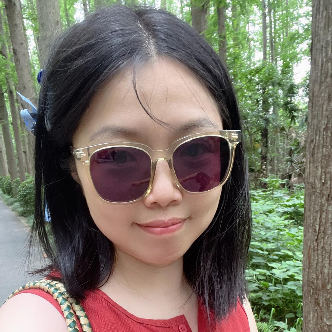 李七七.