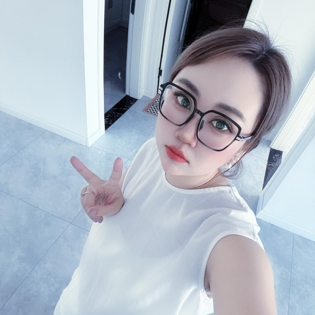 小七。