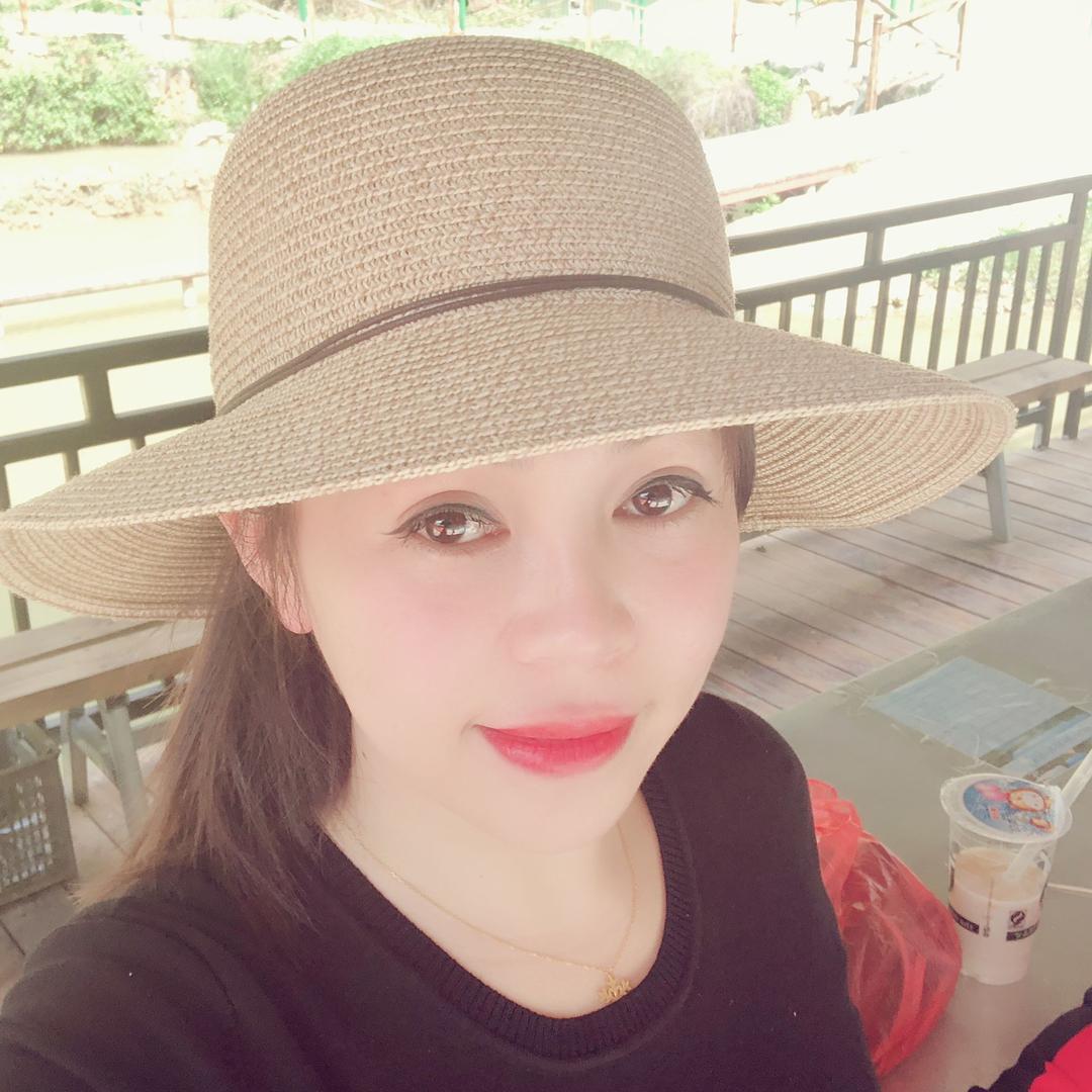 梦拉女装服装店