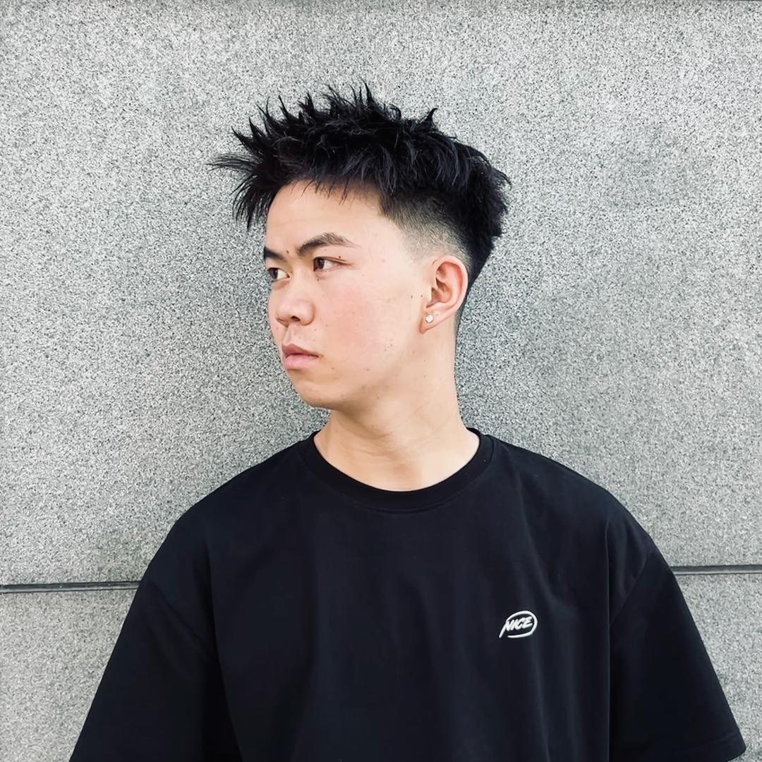 蓝优优.