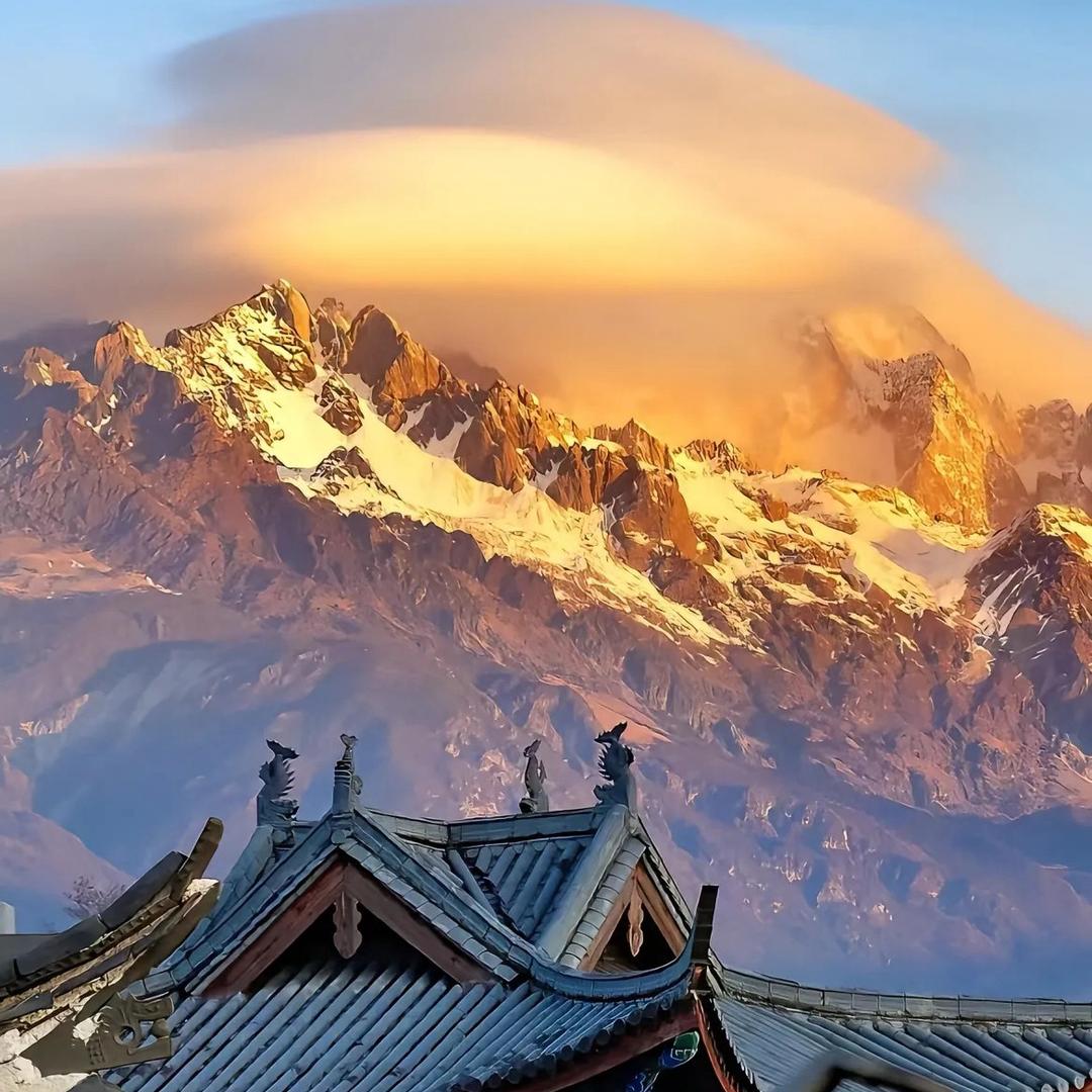 玉龙雪山日照金山-蓝月谷-大索道A