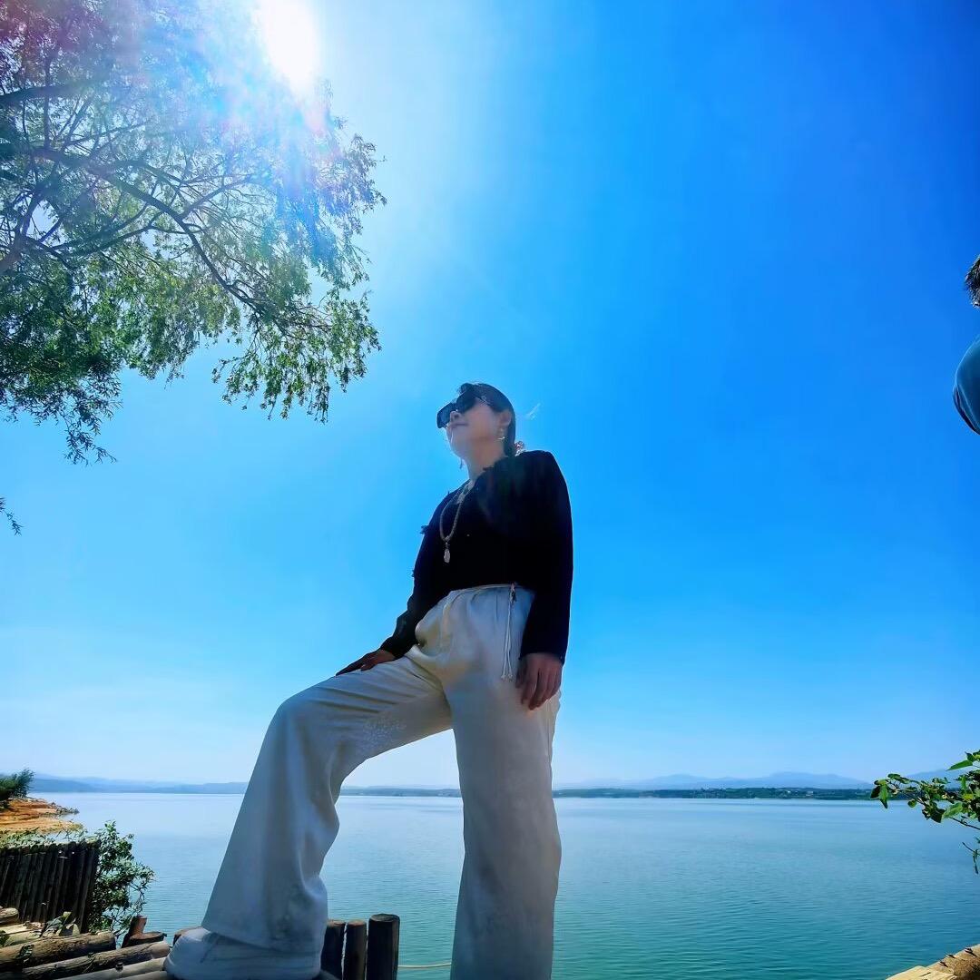 永远18岁🥰
