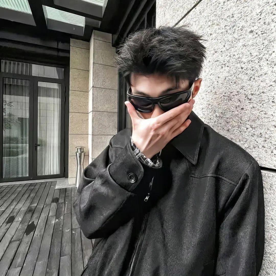 ￴￴ ￴￴ ￴ ￴￴ ￴￴ ￴