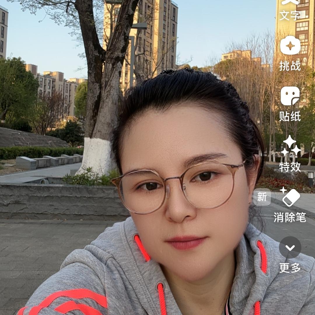 丽丽妈10:10开播