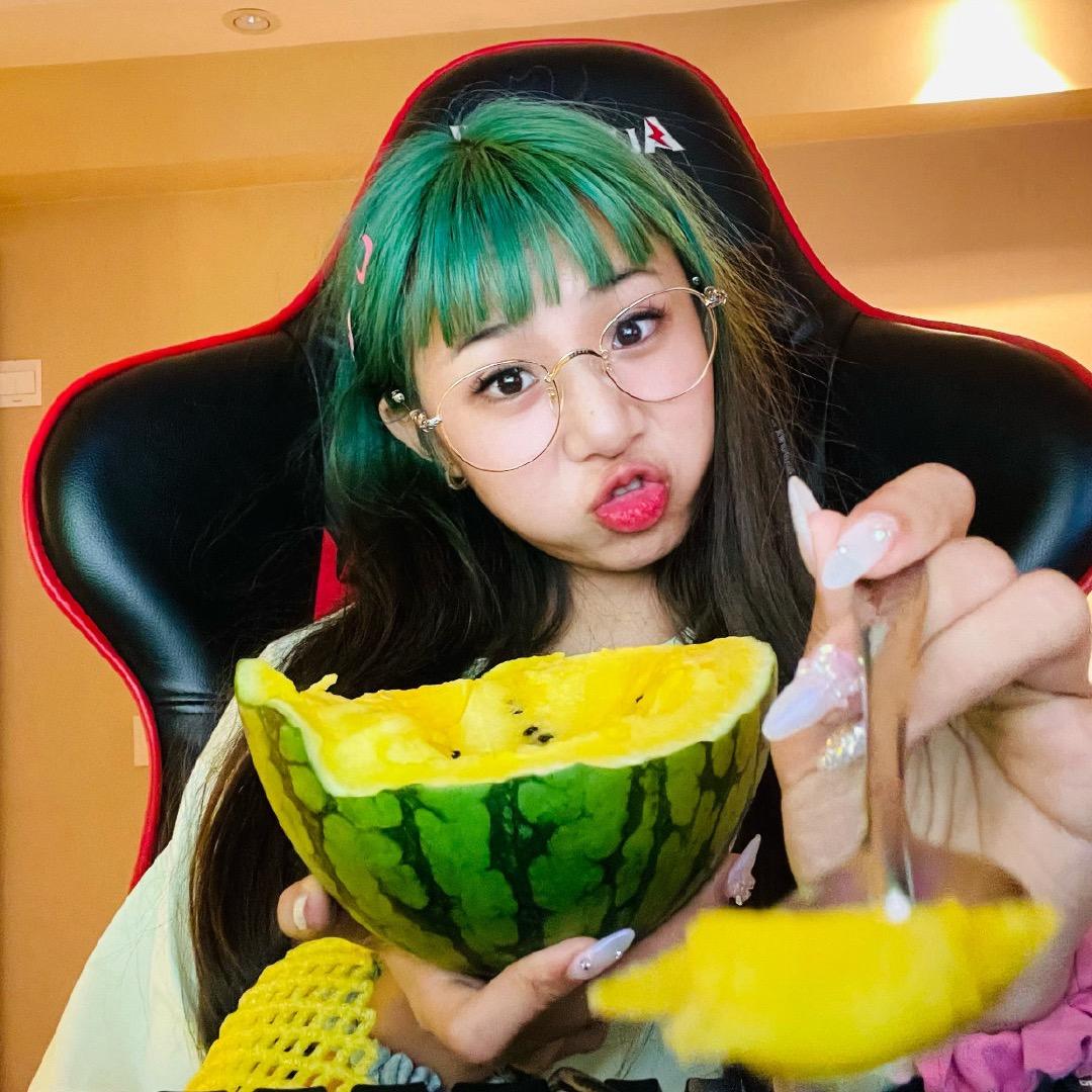 哇王玉静机车甜妹儿