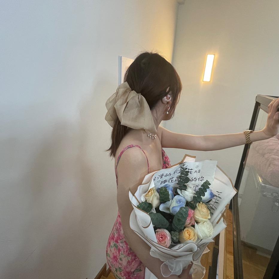 Lori定妆