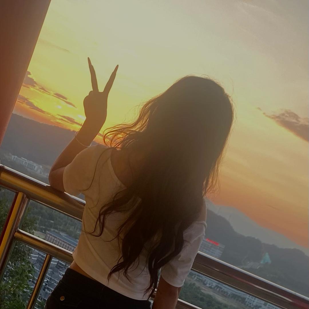 绫绫🧚🏻‍♀️