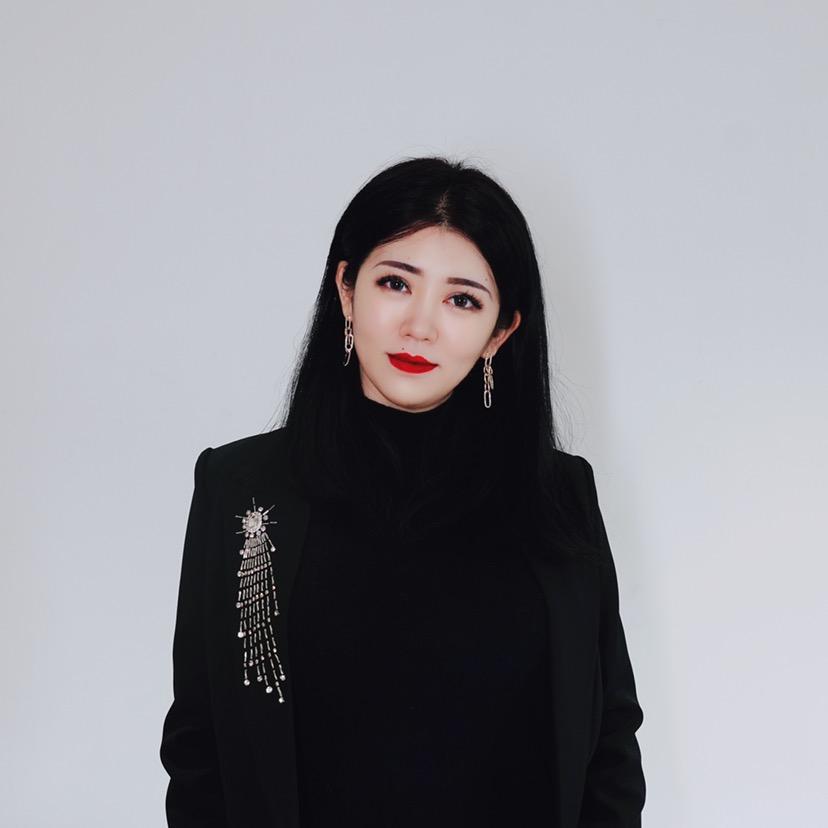 雯小姐