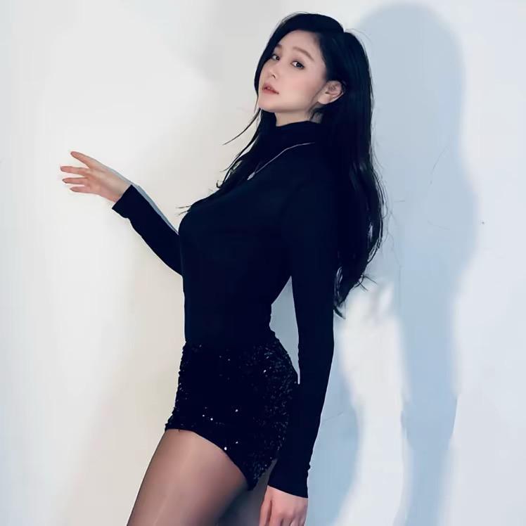 蜜桃娅🍑