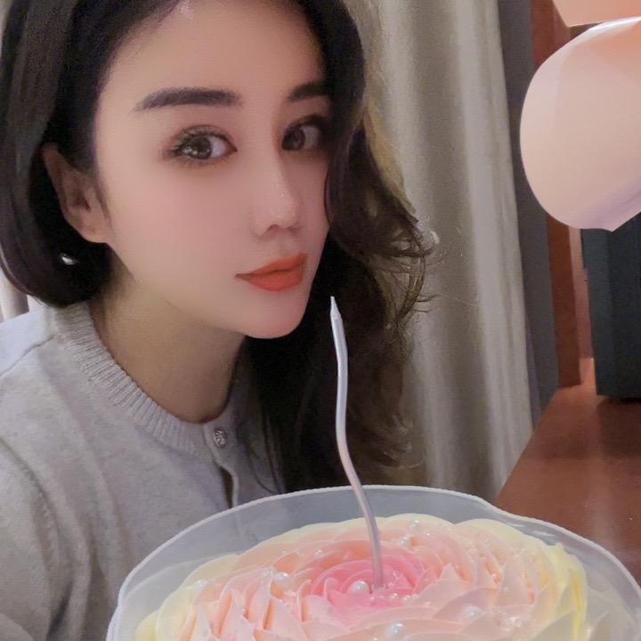 薛逸桐、与众不同