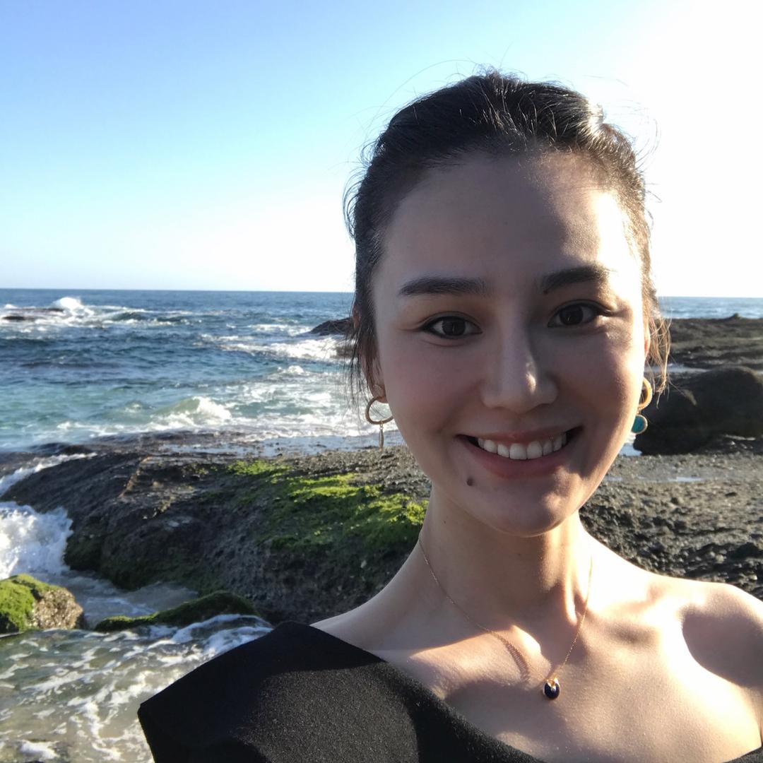 Winnie Tang