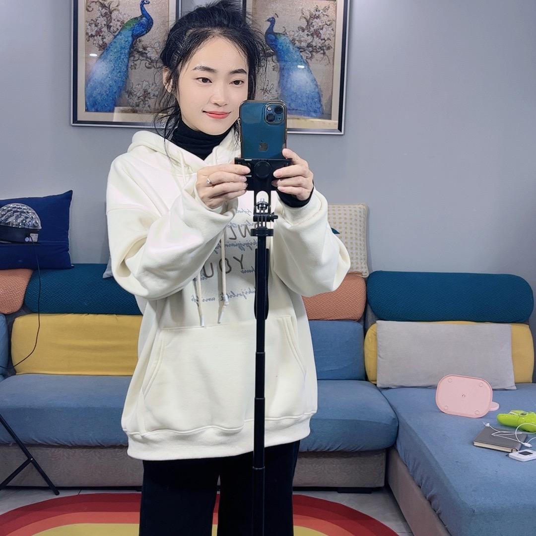 何姐姐（上午9点18分）🎤