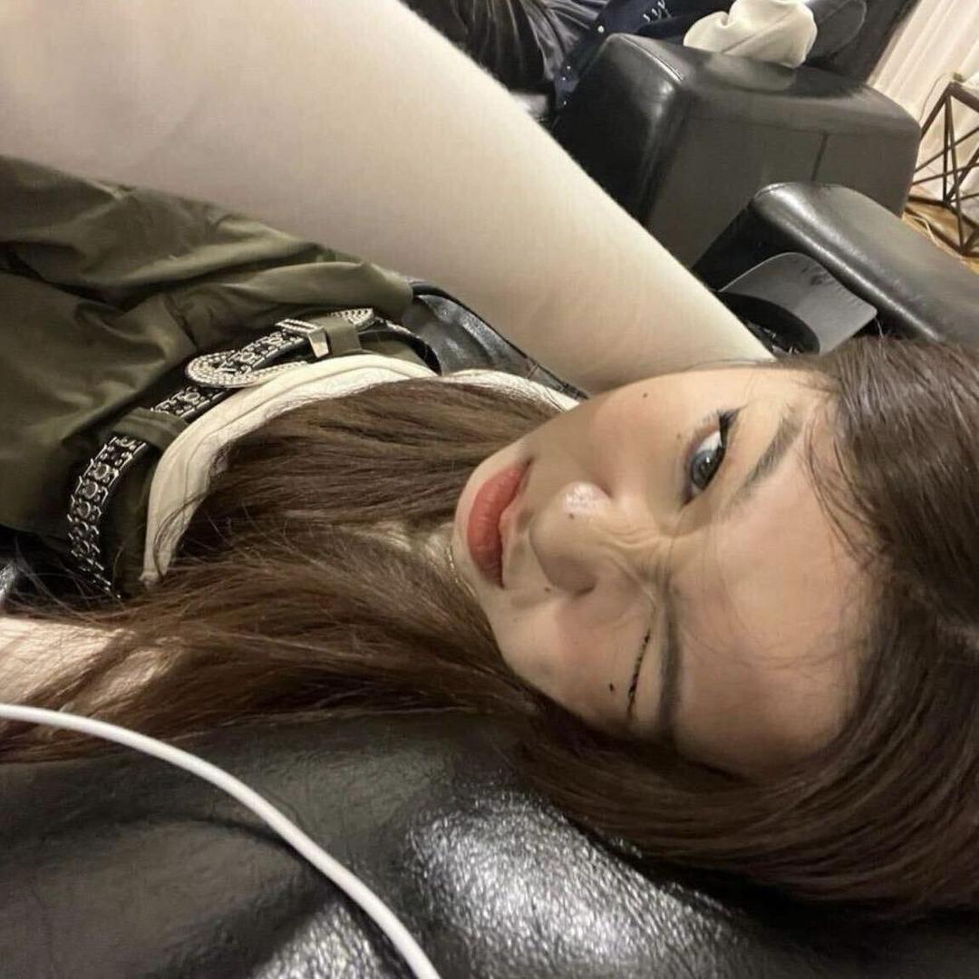 扶老奶奶闯红灯