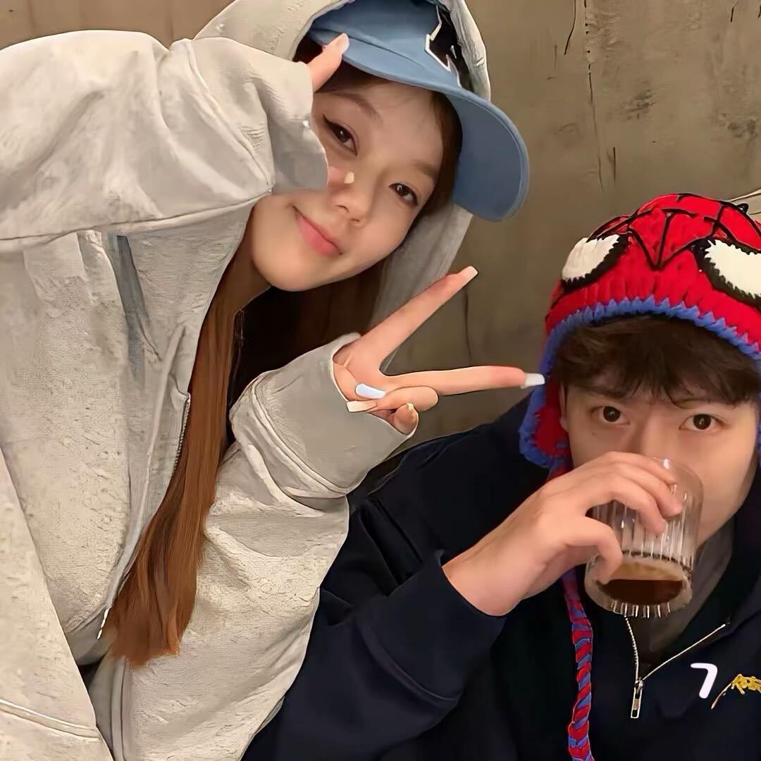 𝘼𝙥𝙧𝙞𝙡9