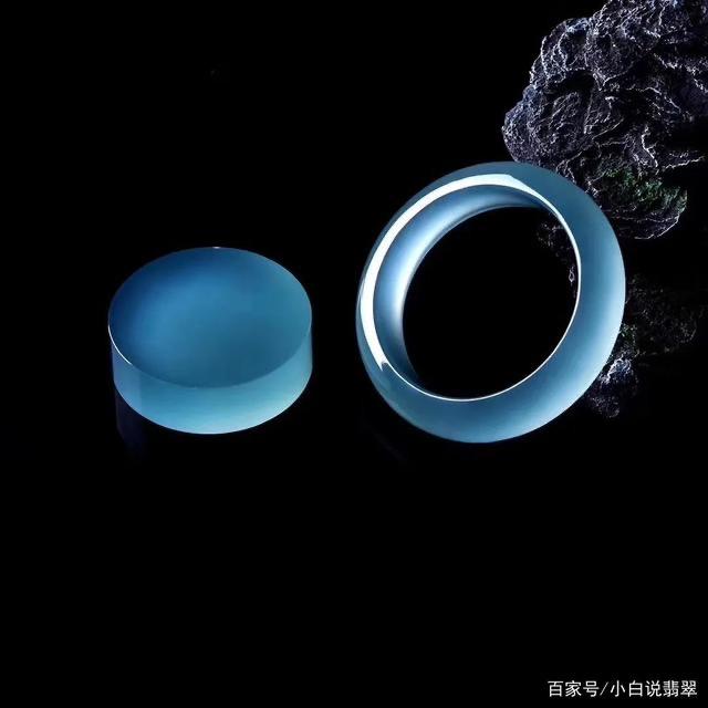 知玉翡翠