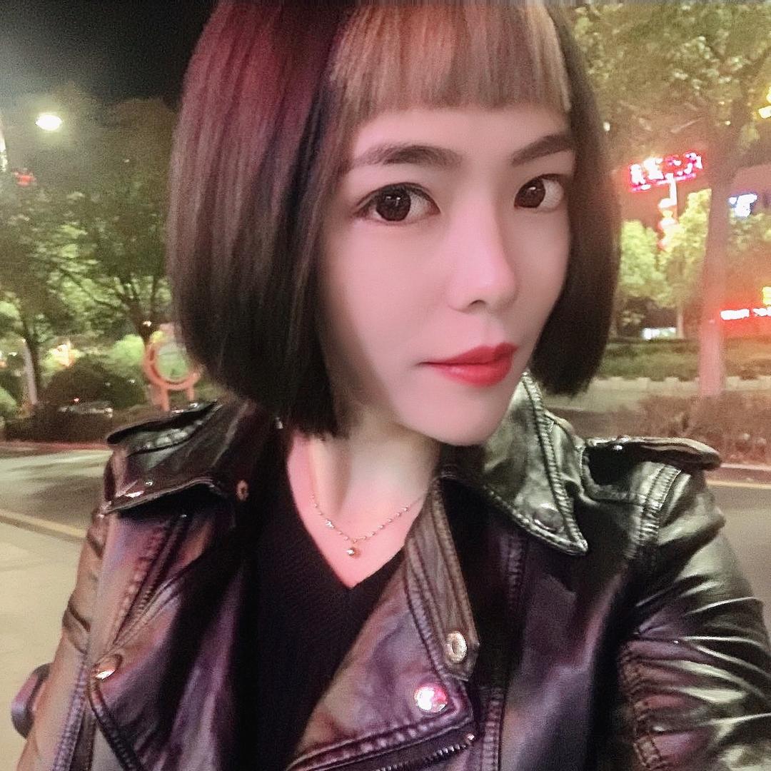 小时候可美了