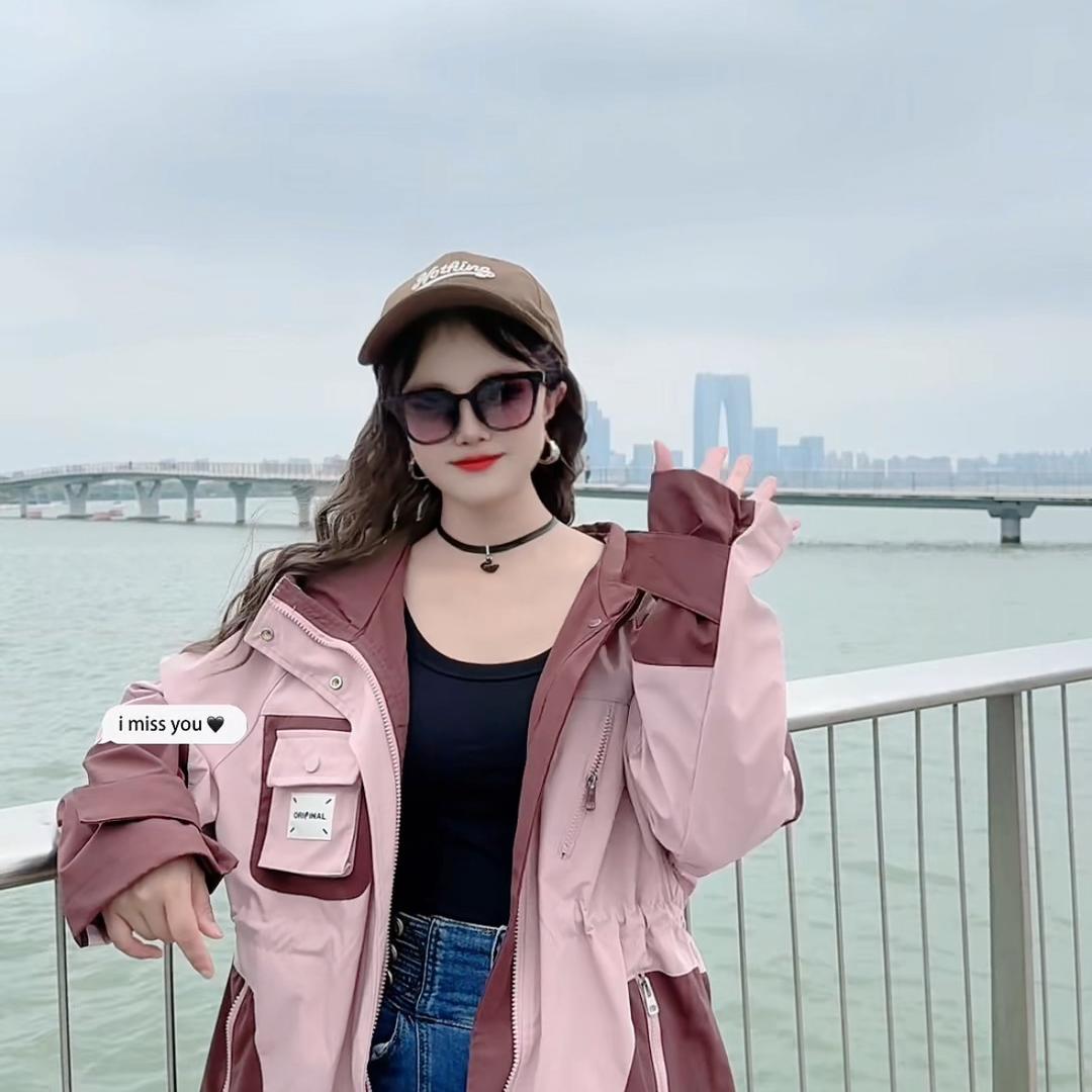 肚子有肉的杨小姐