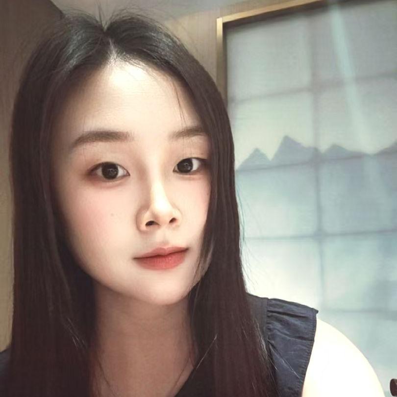 花芊树SHE.女装集合店