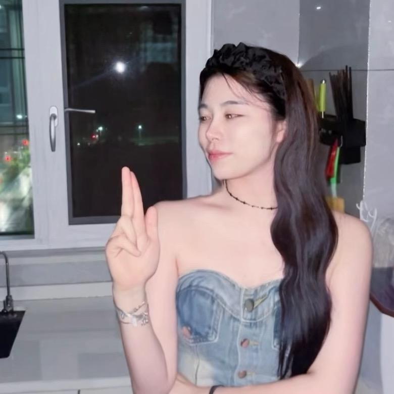 南小格不会打嗝只会whisky➕O泡