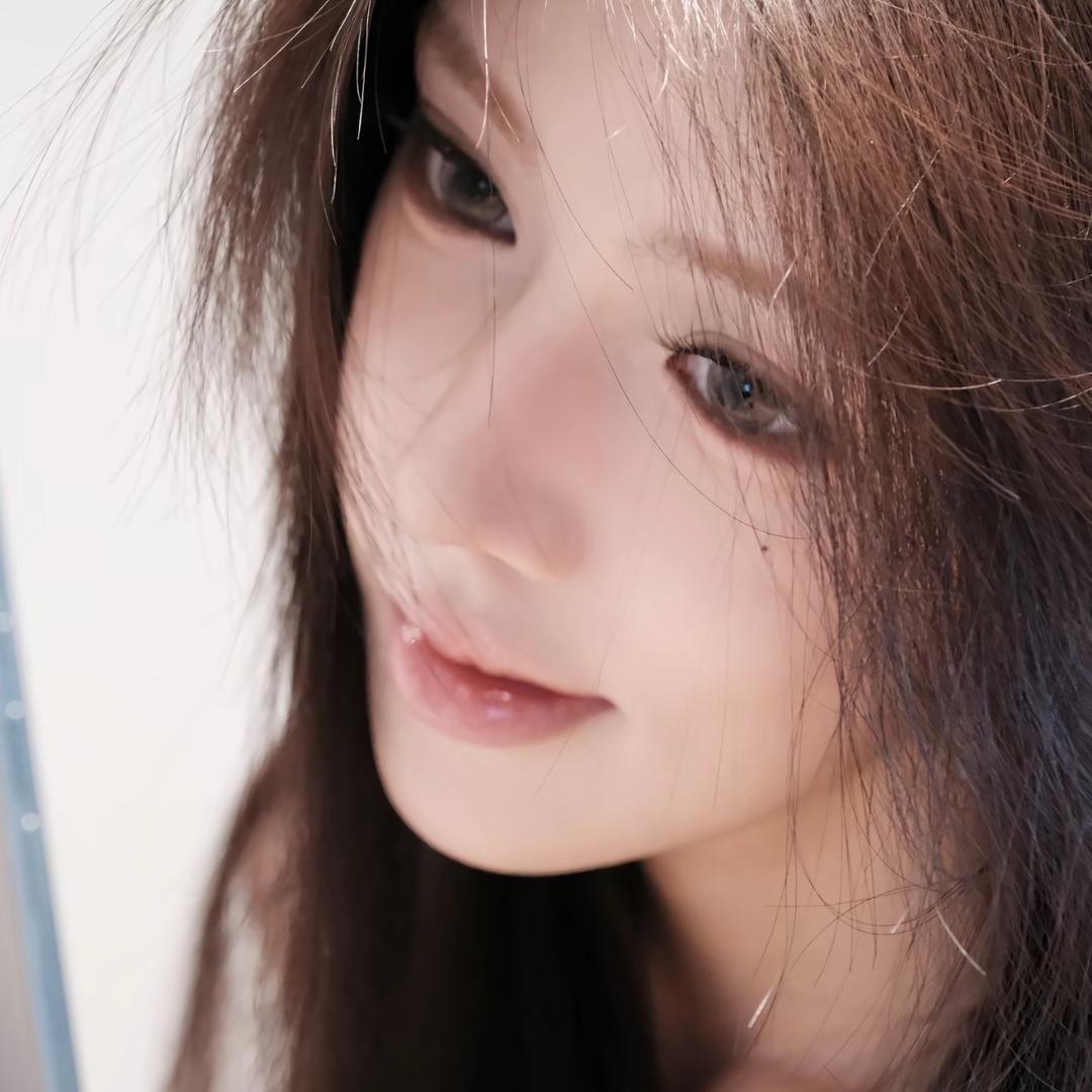 Nuyoah.