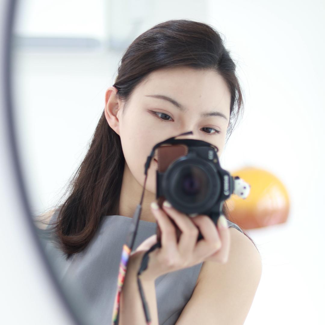 会画眉毛的君君