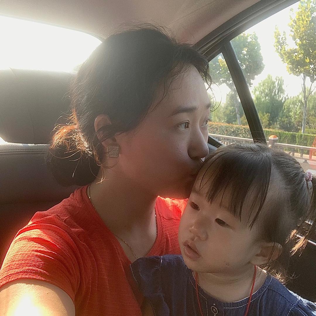 叶 灵