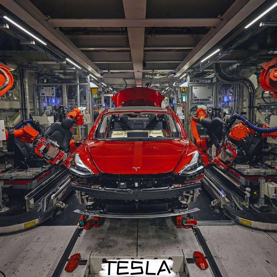 驾图车品「TESLA」