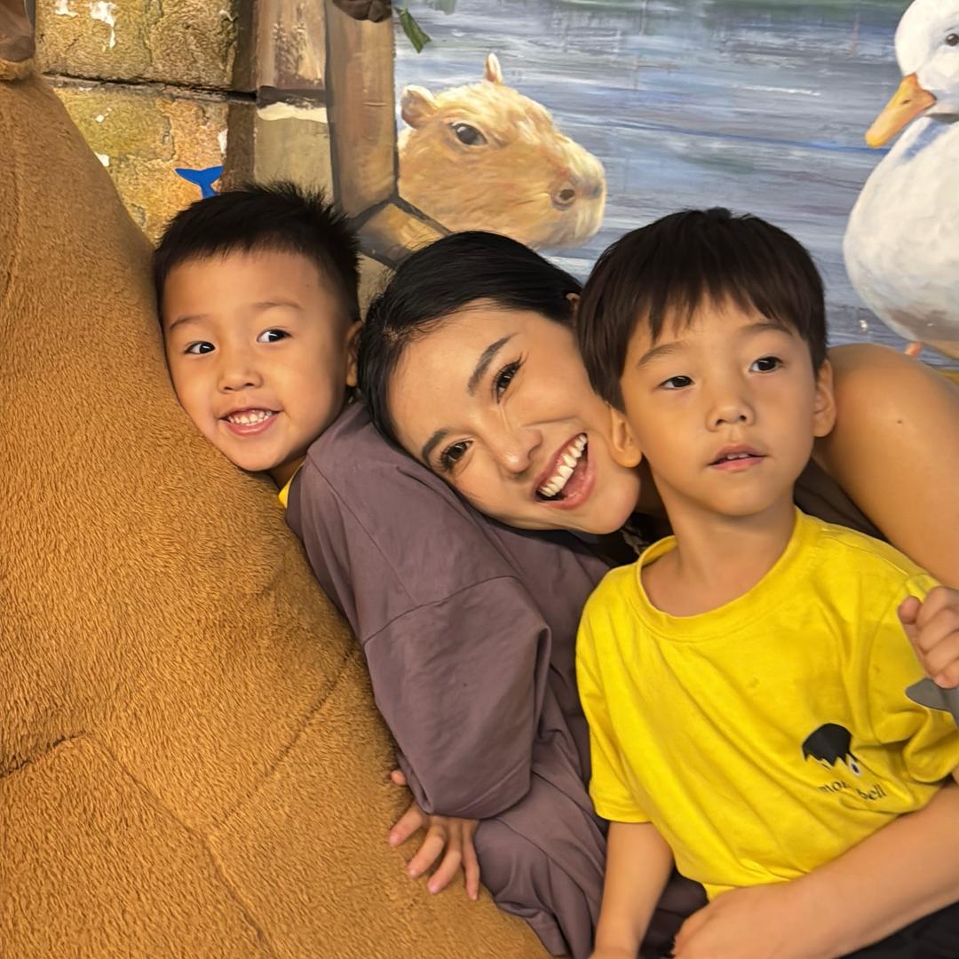 双胞胎妈妈泡芙