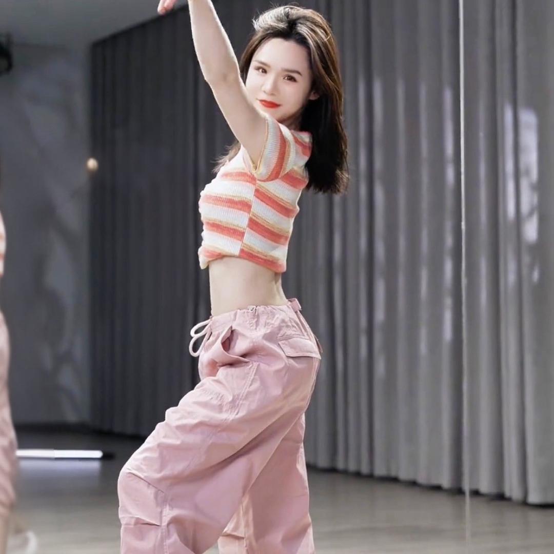 嘉嘉穿搭衣橱💃