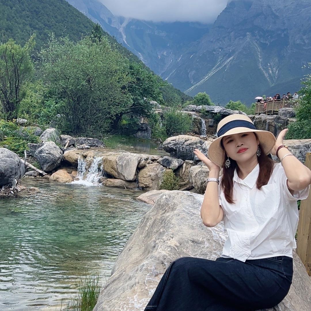 岑溪康飞乐家居.皇玛康之家沙发