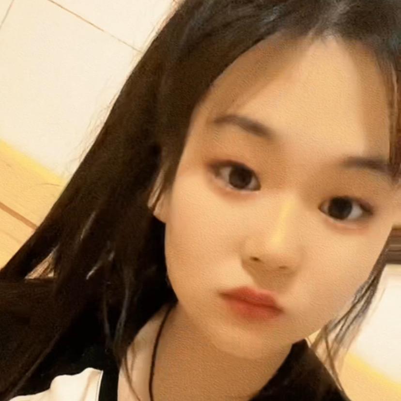 盼盼吖⁵²⁰