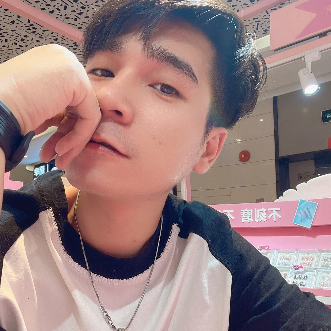 ＂ˇ~ˇ  Gary。🌈