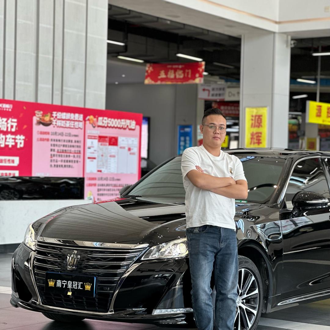 广西南宁市皇冠汇二手车