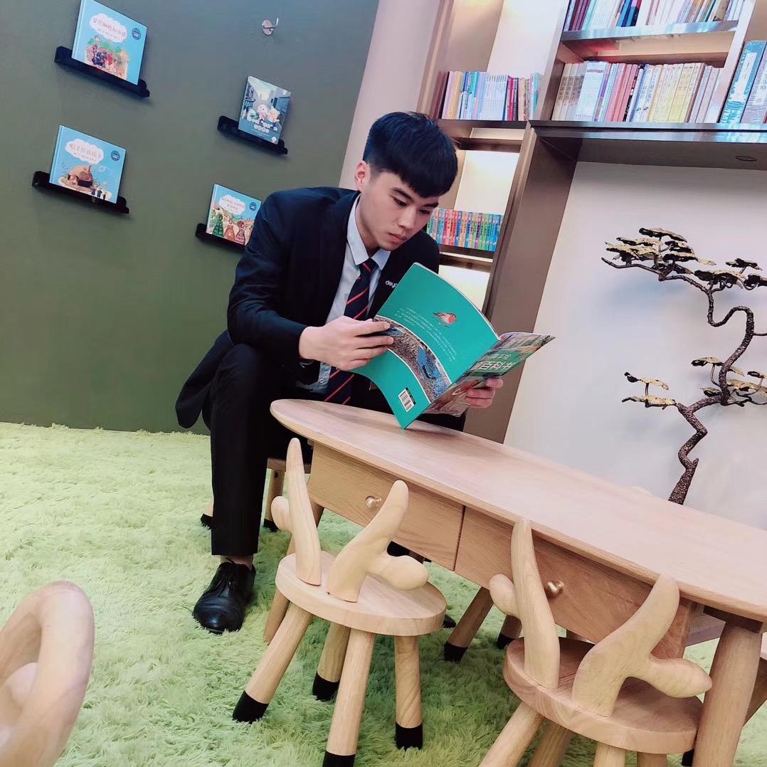 小志探房