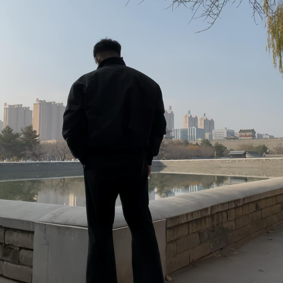 隔壁老王w