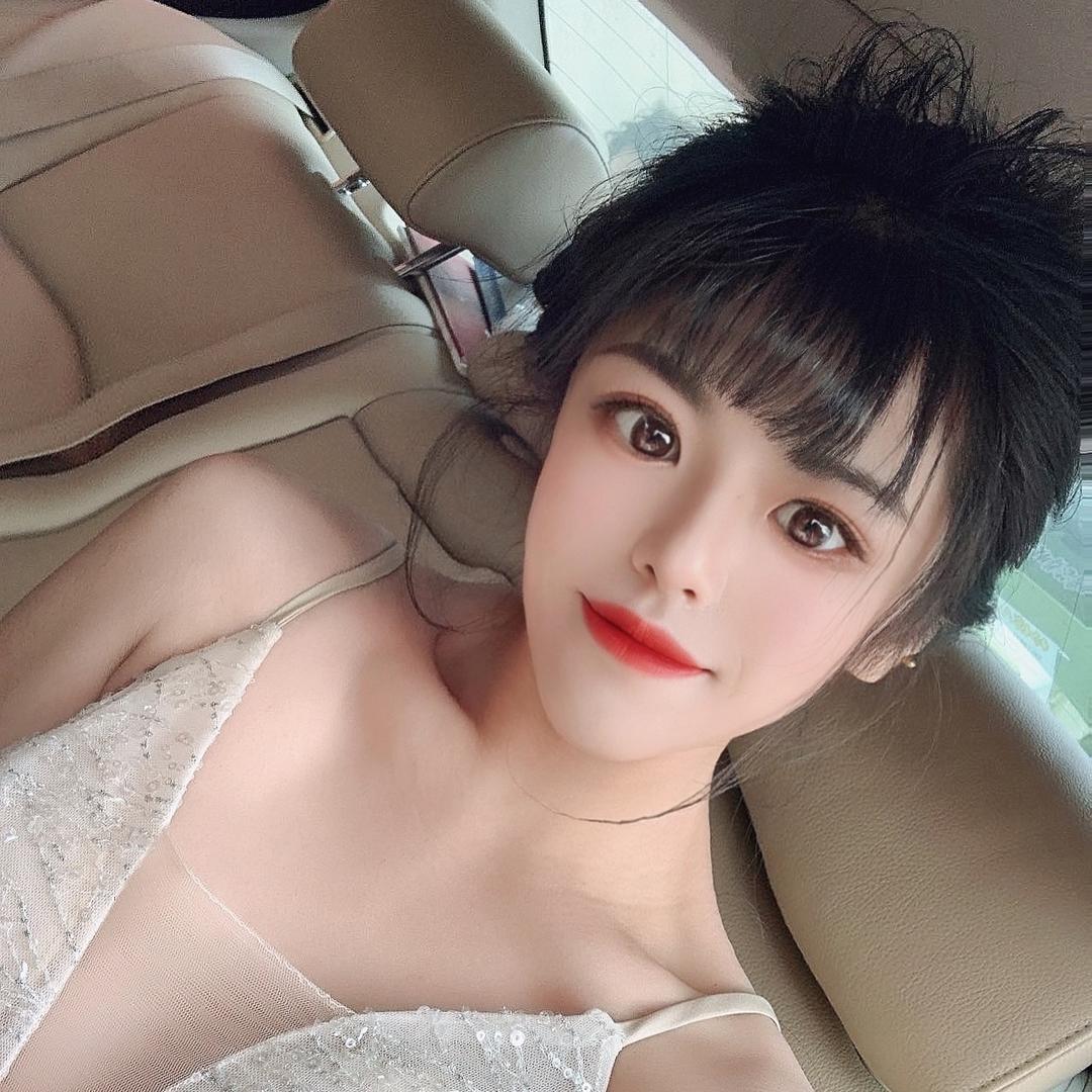 闺蜜美甲坊