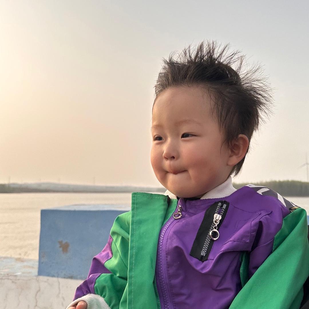 沉默的西红柿🍅