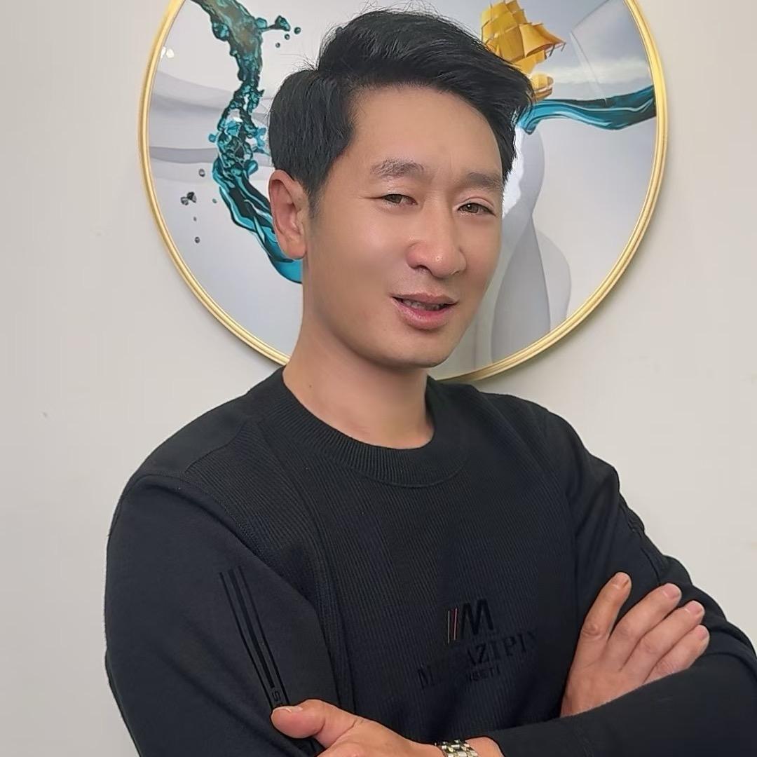 刘晓衫不忘初心