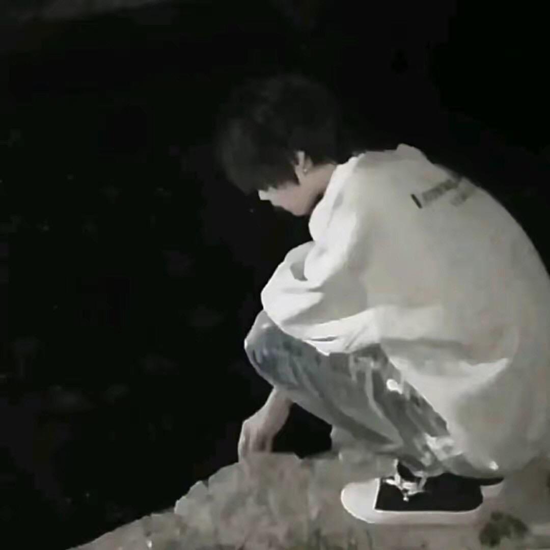 小邱.