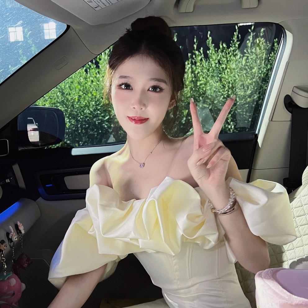 小美女🎀