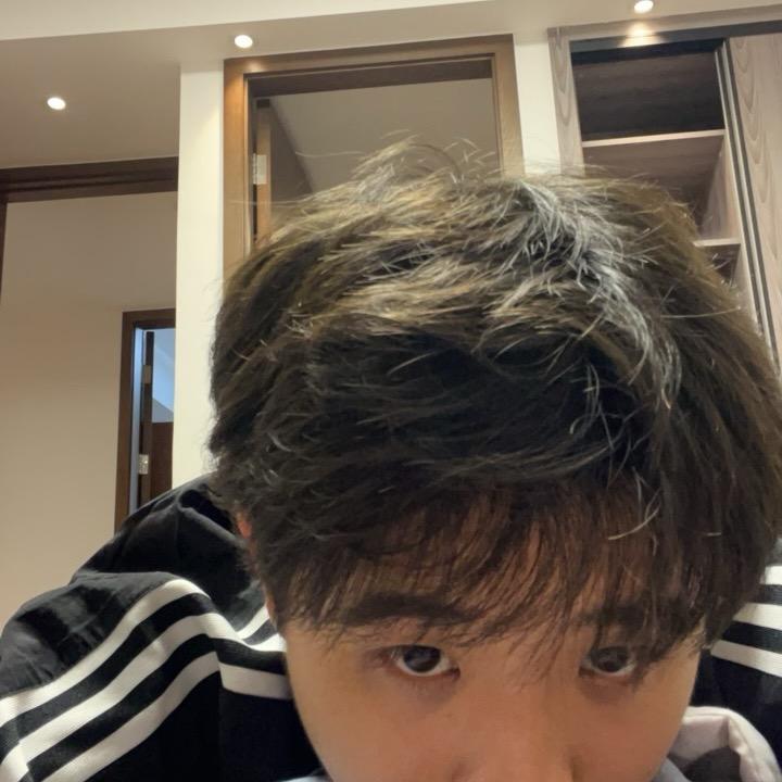 陈梓熙一年四季24小时智能健身(中新店)